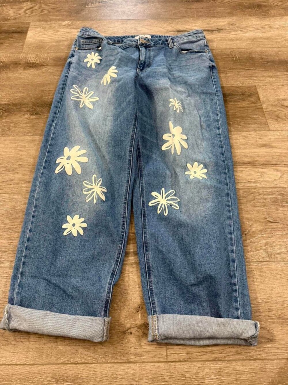 Arula Daisy Jeans